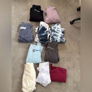 Loved/Used Women’s / Teens Assorted Sweatshirt Collection
